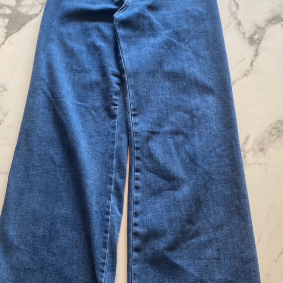 Guess wide leg jean size 26 - Picture 1 of 3